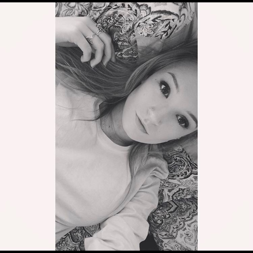 Meet your Posher, Brittany